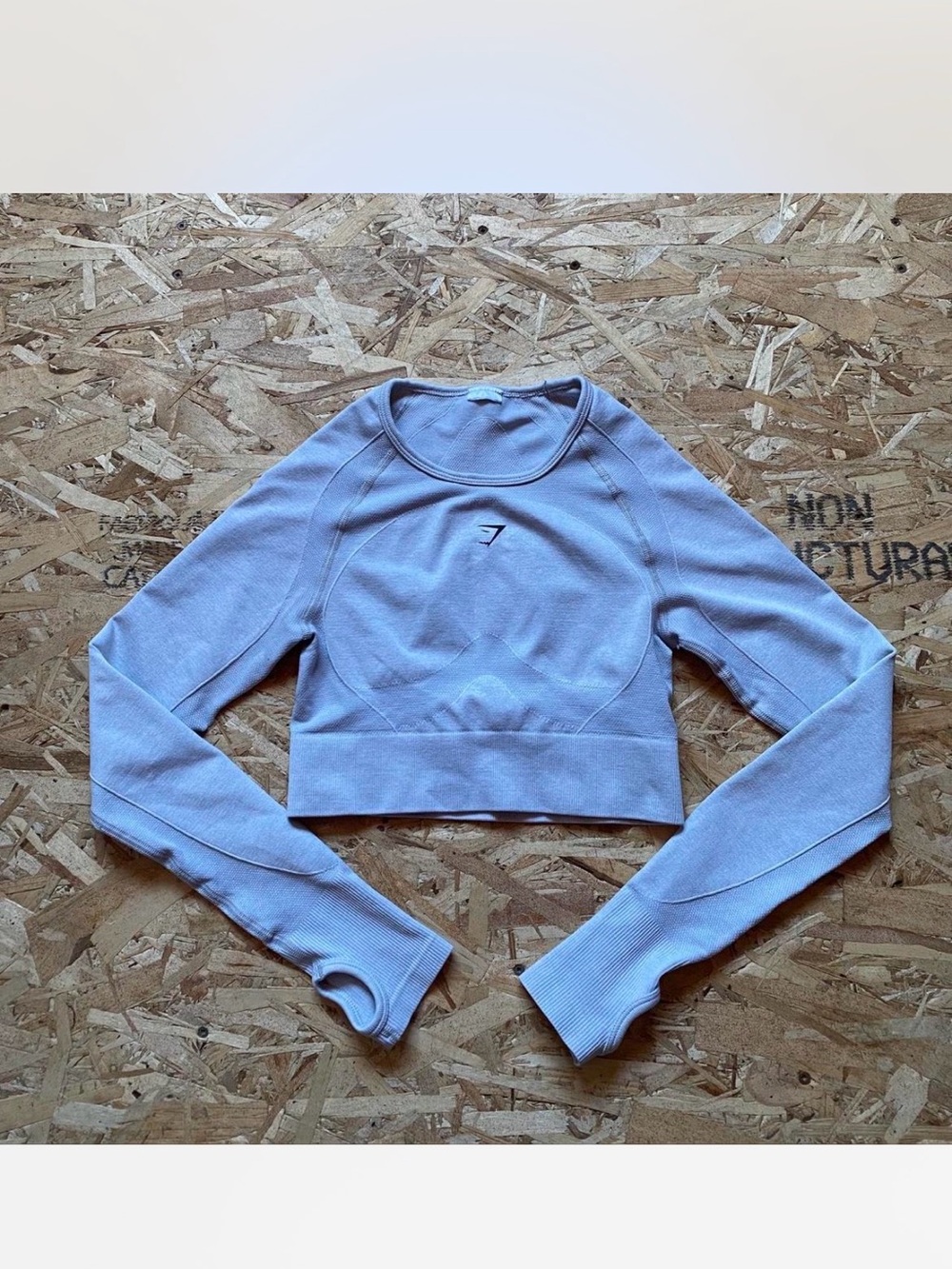 Gymshark Light Grey Seamless Long-Sleeve Crop Top Shirt With Black Logo